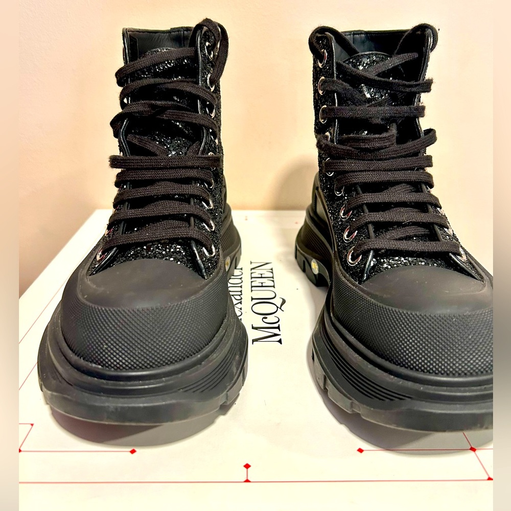 Alexander McQueen Treadslick Black Crystal Boots - Picture 4 of 7